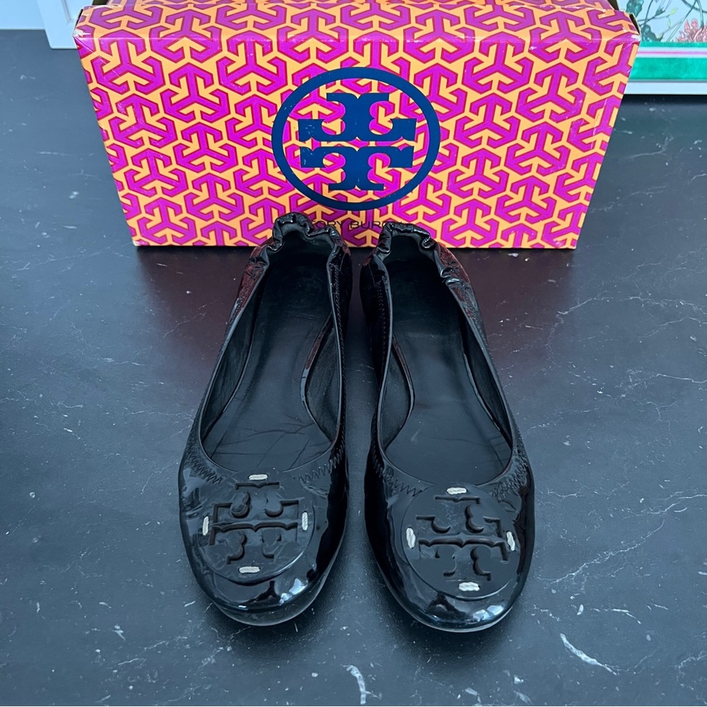 Tory Burch Patent Reva Ballet in Black Patent Leather